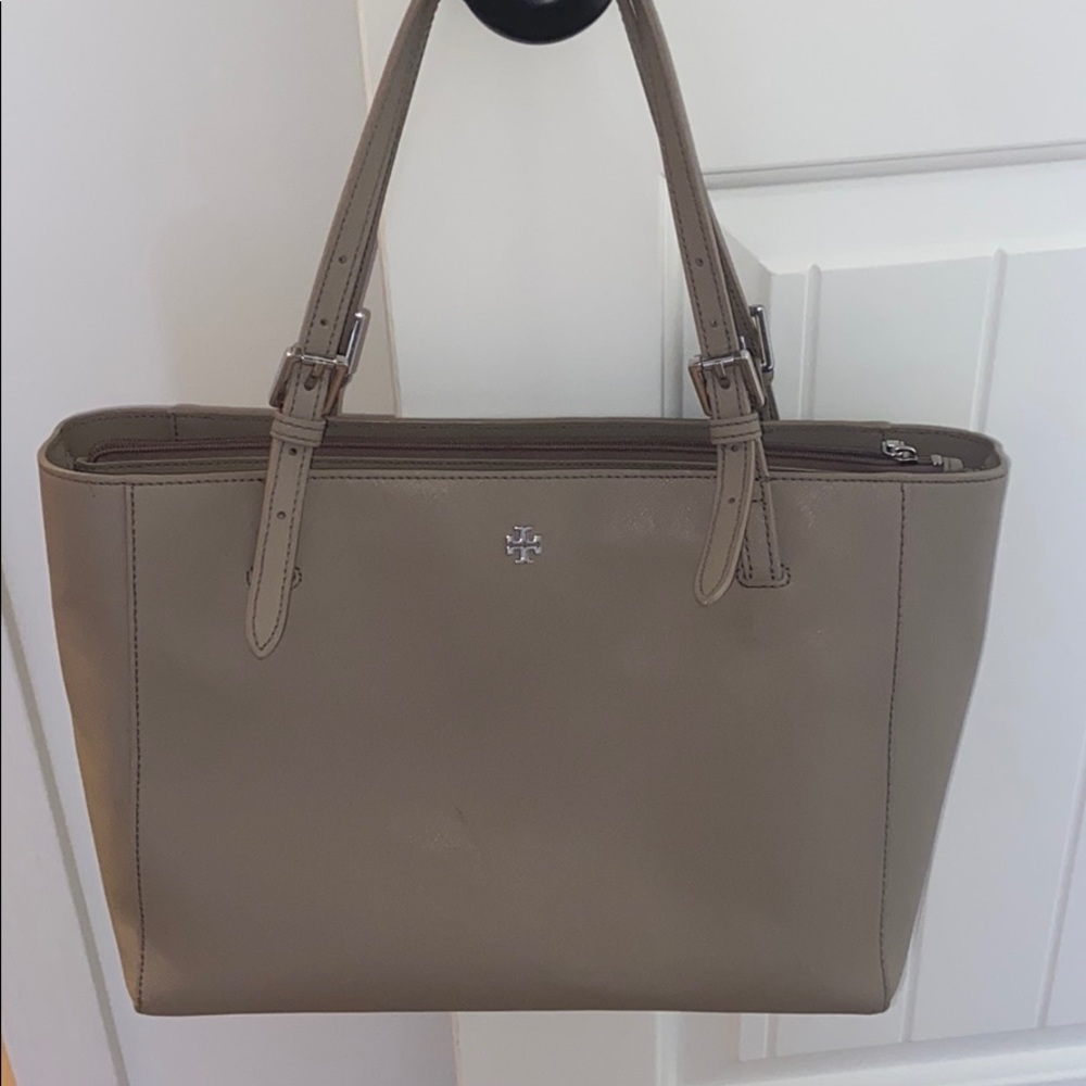 Tory Burch purse - Used maybe 5 times